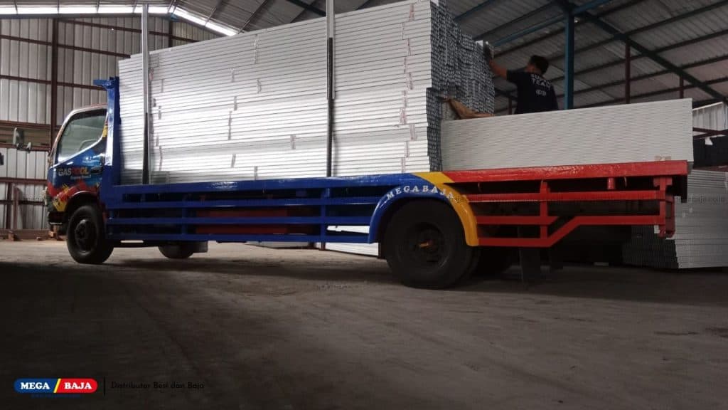 Baja Ringan Cilegon Steel Siap Kirim ke sluruh Indonesia