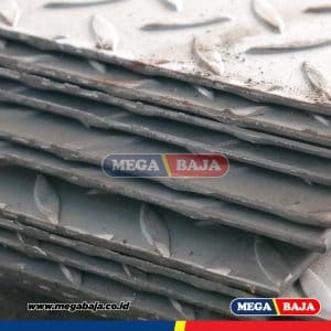 PLAT BORDES  PRESS 1,20 M X 2,40 M - Grade Merah