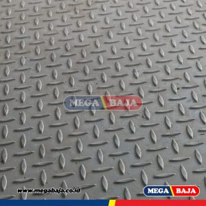PLAT BORDES 1,20 M X 2,40 M - 3,00 mm