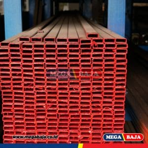 Hollo Hitam 200 mm X 200 mm X 6.000 mm - Grade Hijau