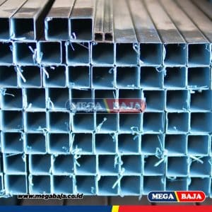 Hollo Hitam 200 mm X 200 mm X 6.000 mm - 4,70 mm