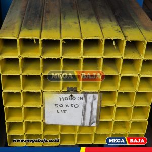 Hollo Hitam 200 mm X 200 mm X 6.000 mm - 6,00 mm