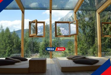 Mengenal Keunggulan & Kekurangan Penggunaan Atap Kaca