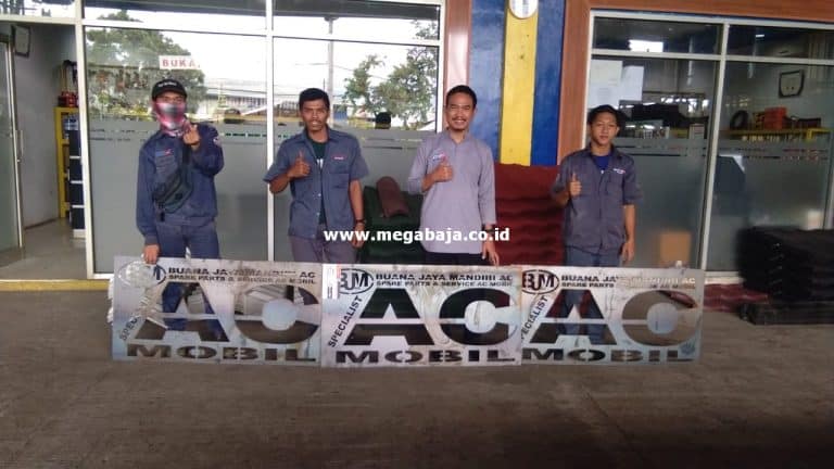 MegaBaja-Plat-Laser-Cutting 01795