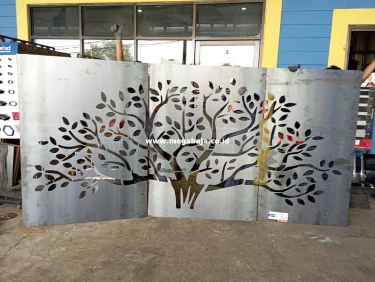 MegaBaja-Plat-Laser-Cutting 02079