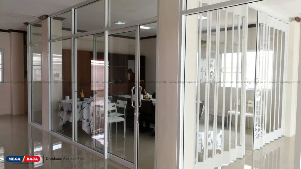 Pintu-Geser-Aluminium-Kaca-
