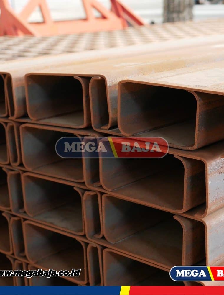 CNP Besi 70 mm x 33 mm x 6000 mm - Grade Biru