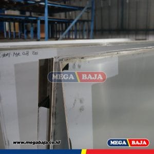 PLAT ESER HITAM 1,20 M X 2,40 M - 10,00 mm
