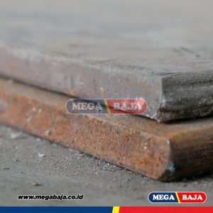 PLAT ESER HITAM KS 1,20 M X 2,40 M - 39,70 mm