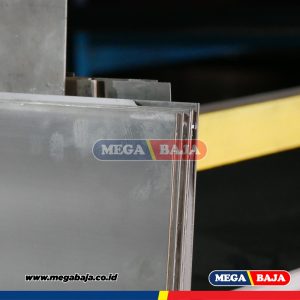PLAT ESER HITAM KS 1,20 M X 2,40 M - 59,70 mm