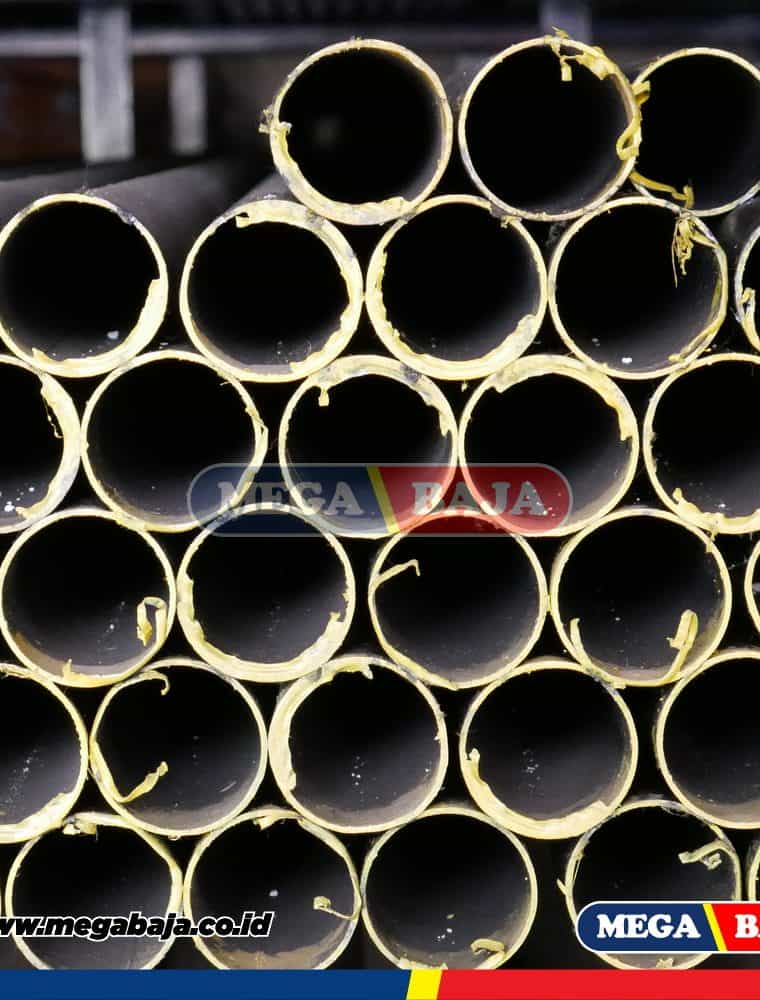 Pipa Hitam 4" x 6 -  2,40 mm