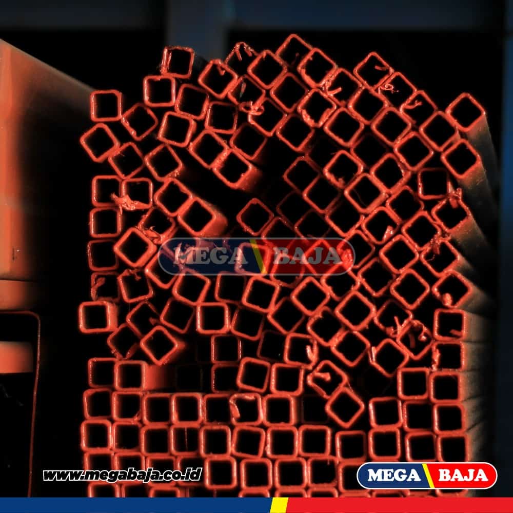 Hollo Hitam 50 mm X 100 mm X 6.000 mm - 3,70 mm