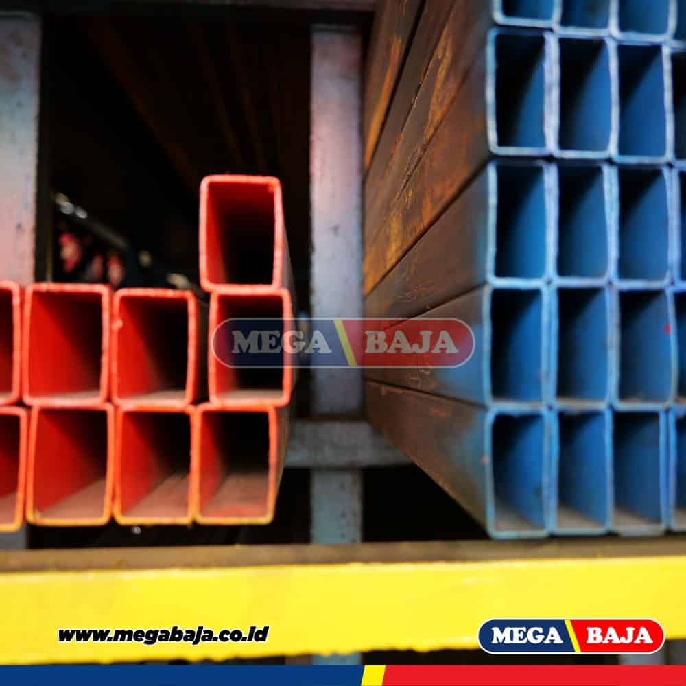 Hollo Hitam 40 mm X 40 mm X 6.000 mm - Grade Putih