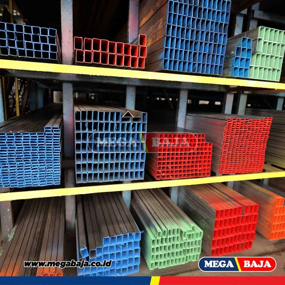 Hollo Hitam 40 mm X 40 mm X 6.000 mm - 2,50 mm