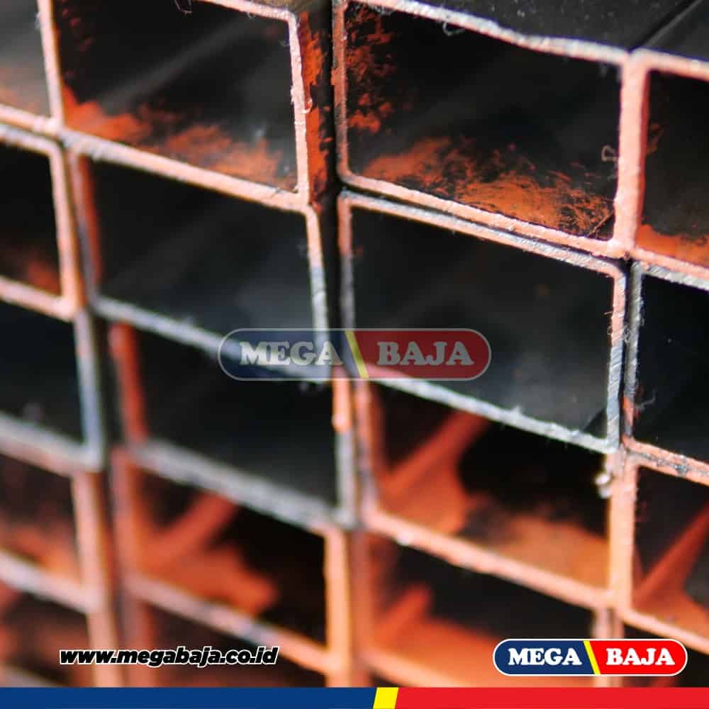 Hollo Hitam 50 mm X 50 mm X 6.000 mm - 3,00 mm