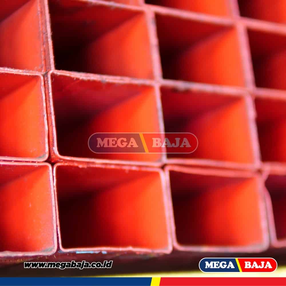 Hollo Hitam 50 mm X 100 mm X 6.000 mm - Grade Biru