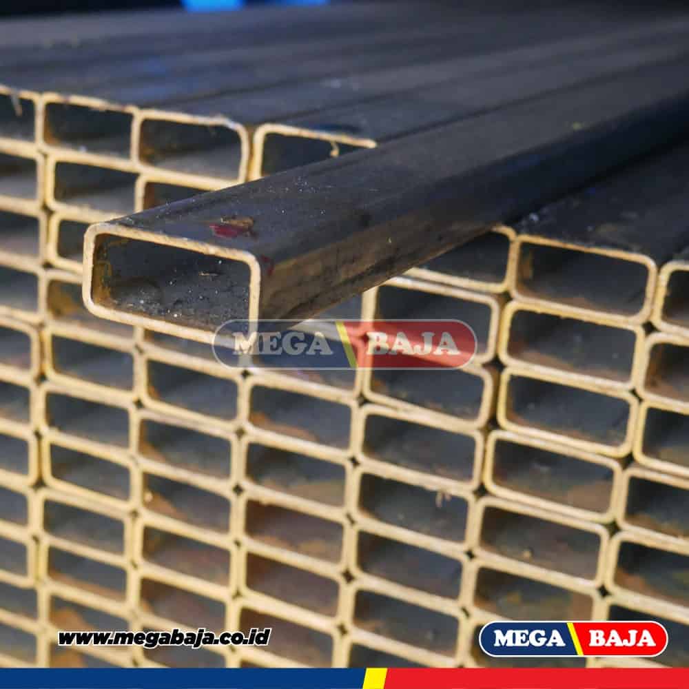 Hollo Hitam 20 mm X 40 mm X 6.000 mm - 3,00 mm