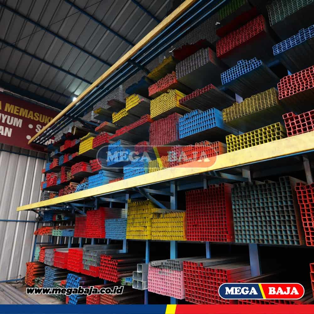 Hollo Hitam 40 mm X 80 mm X 6.000 mm - Grade Putih