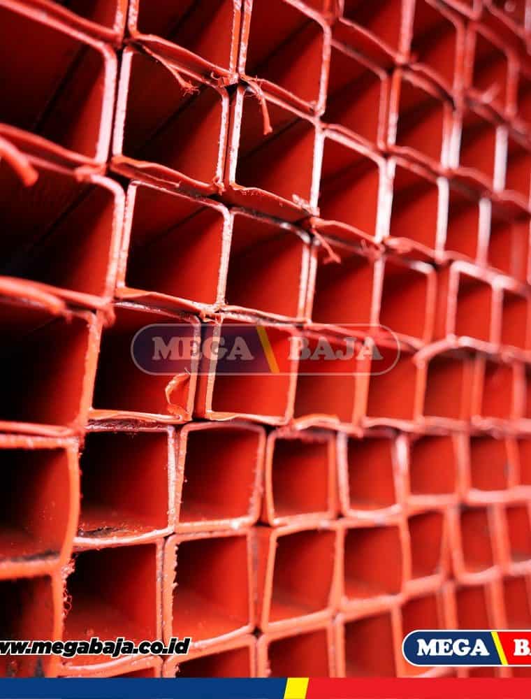 Hollo Hitam 15 mm X 15 mm X 6.000 mm - 2,30 mm