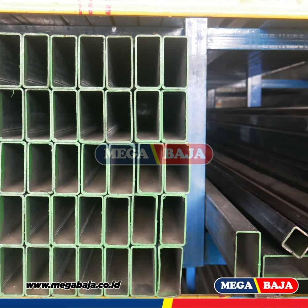 Hollo Hitam 15 mm X 35 mm X 6.000 mm - 3,20 mm