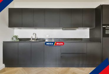 Kitchen Set Aluminium vs. Kayu_ Mana Pilihanmu