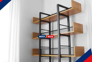 Rak Sudut, Furniture Dekoratif untuk Maksimalkan Sudut Ruang Tamu. Cek Rekomendasinya!