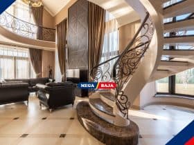 Tips Cerdas Menggunakan Elemen Metalik untuk Dekorasi Interior Rumah