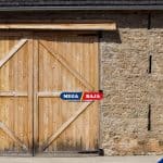 Barn Door_ Pintu Unik di Rumah Gaya Rustic