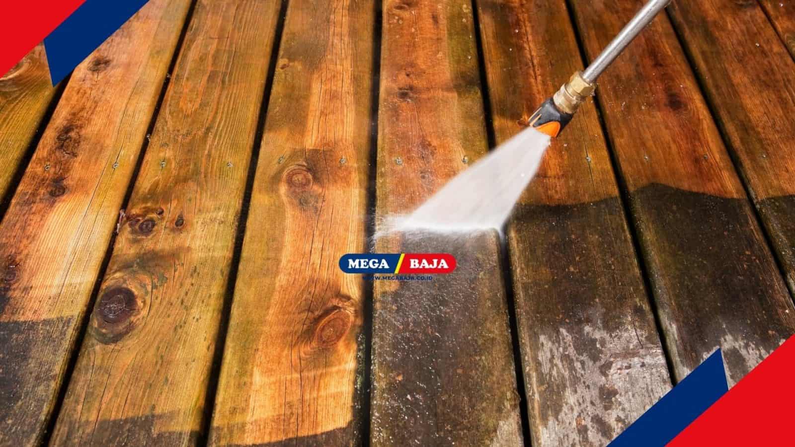 Tips Membersihkan Dek Kayu dengan Pressure Washer, Efektif tanpa Merusak!