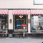 Tips dan Trik Memaksimalkan Pencahayaan Toko untuk Menarik Pelanggan