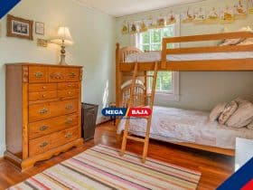 Tempat Tidur Bertingkat_ Solusi Efektif untuk Kamar Sempit