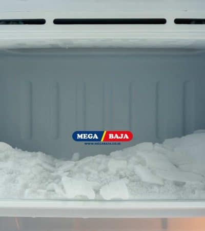 Agar Freezer Bebas Bunga Es, Coba Cara Mudah Ini!