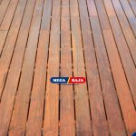 Perbandingan Lantai Kayu Asli dan Lantai Vinyl Motif Kayu, Mana yang Lebih Sesuai untuk Rumahmu