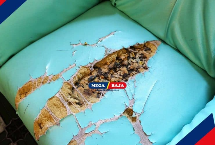 Sofa Rusak_ Lebih Baik Diperbaiki atau Beli Baru_ Simak Pertimbangannya di Sini!