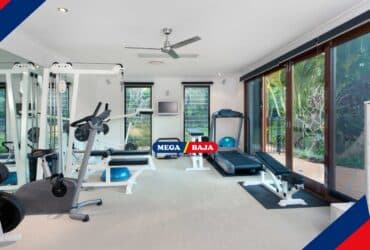 Bangun Gym di Rumah Versi Kamu Sendiri dengan 11 Alat Ini