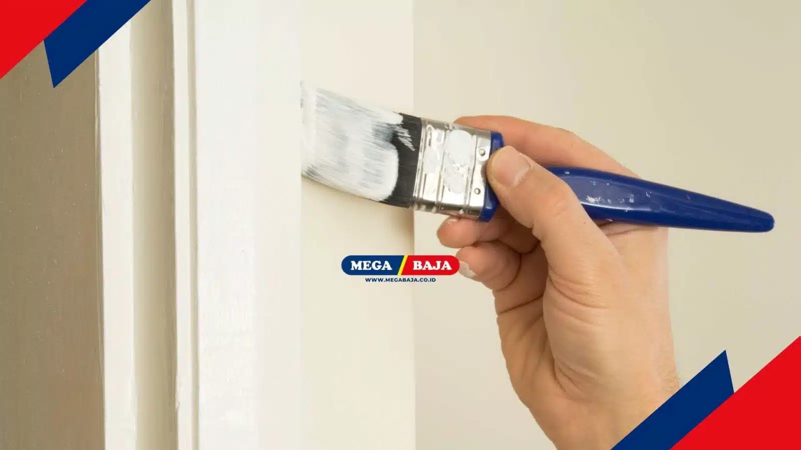 Cara Mendempul Kusen Pintu yang Keropos Agar Tampak Seperti Baru