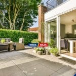 Inspirasi Rumah dengan Konsep Courtyard_ Area Terbuka yang Fungsional
