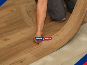 Simak! 5 Langkah Mudah Melepas Lantai Vinyl