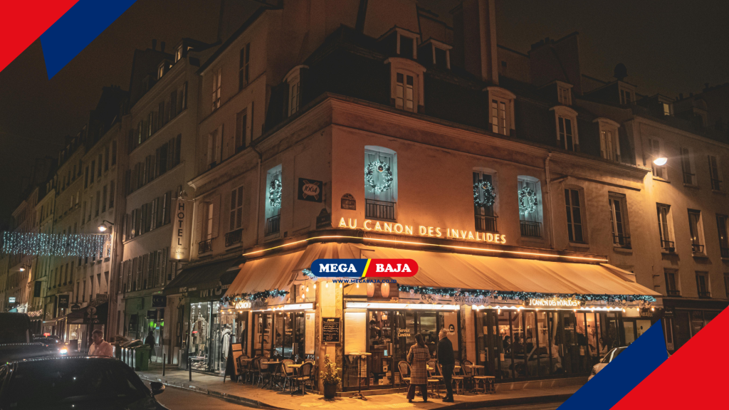 Struktur kanopi baja hadir sebagai pelindung setia bagi kelembutan rotan