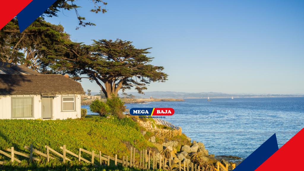 Miftah, rumah di pesisir atap