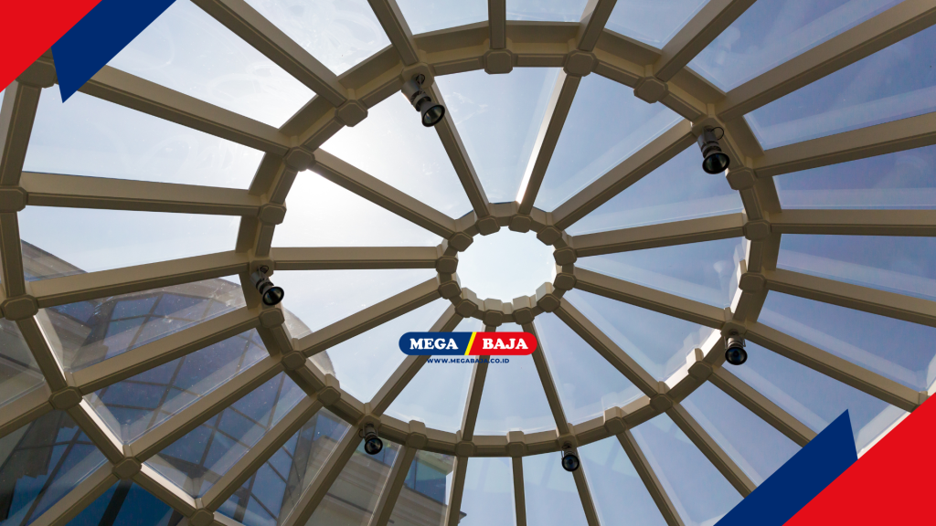 Kekuatan Struktur Baja Mendukung Atap Transparan Luas