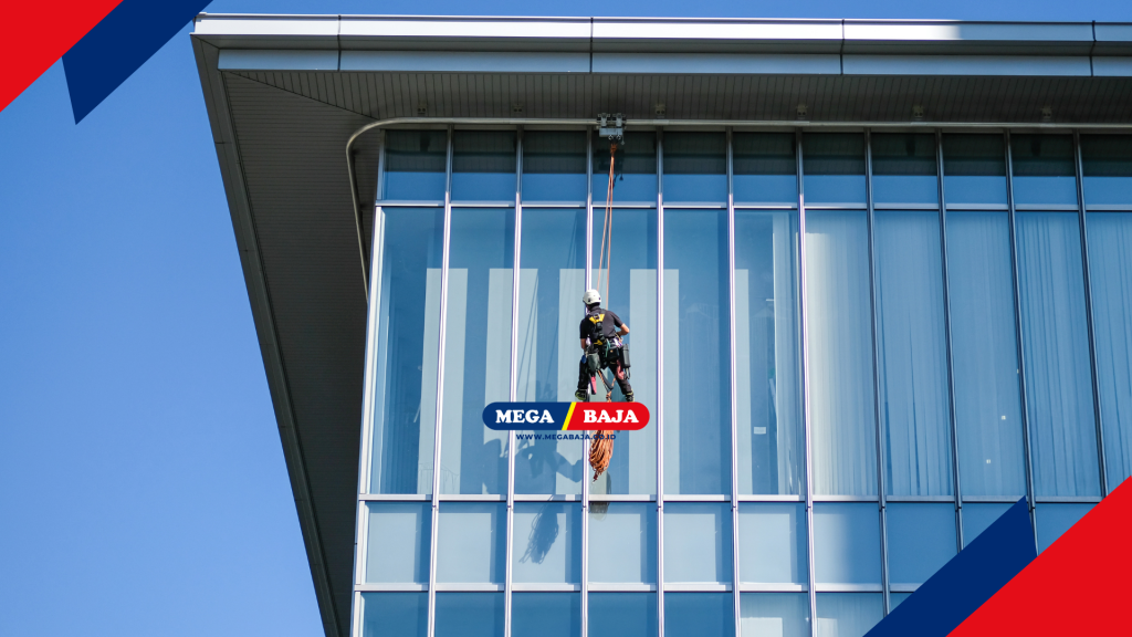 penggunaan aluminium sebagai fasad gedung pencakar langit