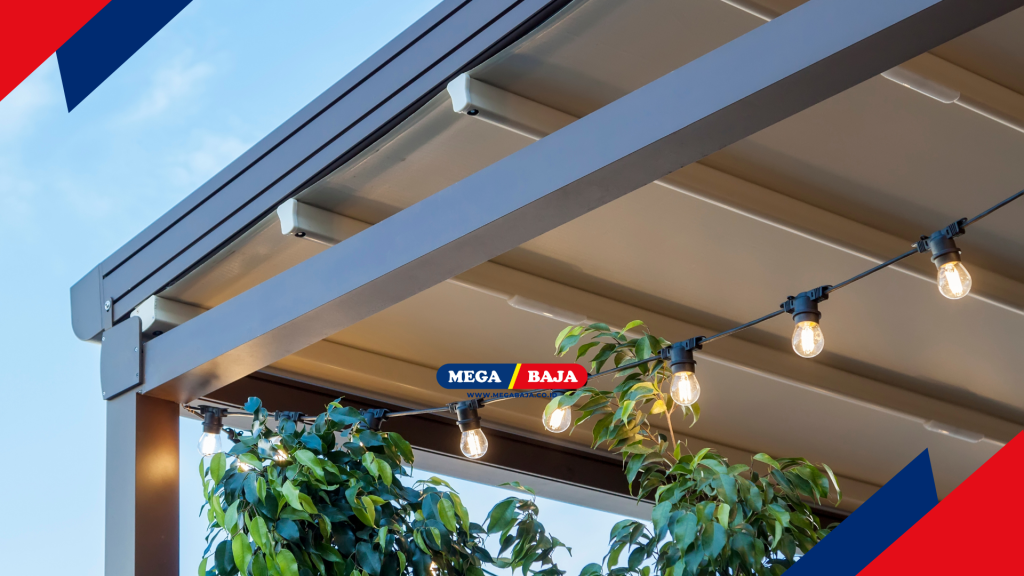 lakukanlah pengecekan akhir dengan teliti pada setiap sekrup, sambungan, dan kelurusan kanopi