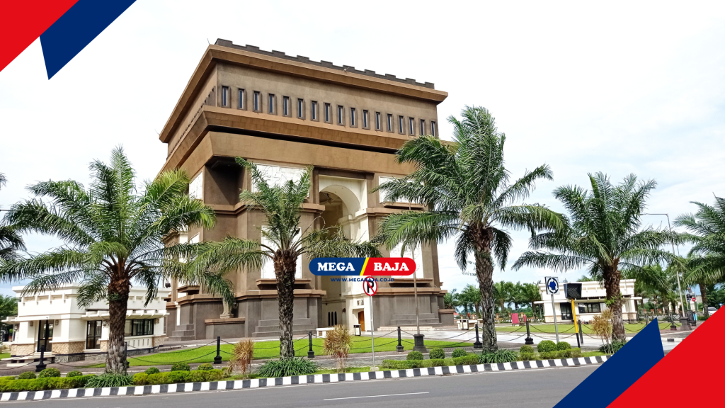 kemegahan Monumen Simpang Lima Gumul Kediri