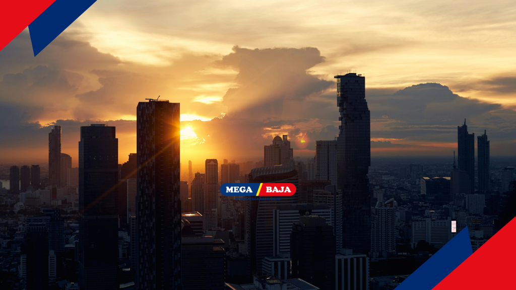 King Power Mahanakhon Sore Menjelang Malam