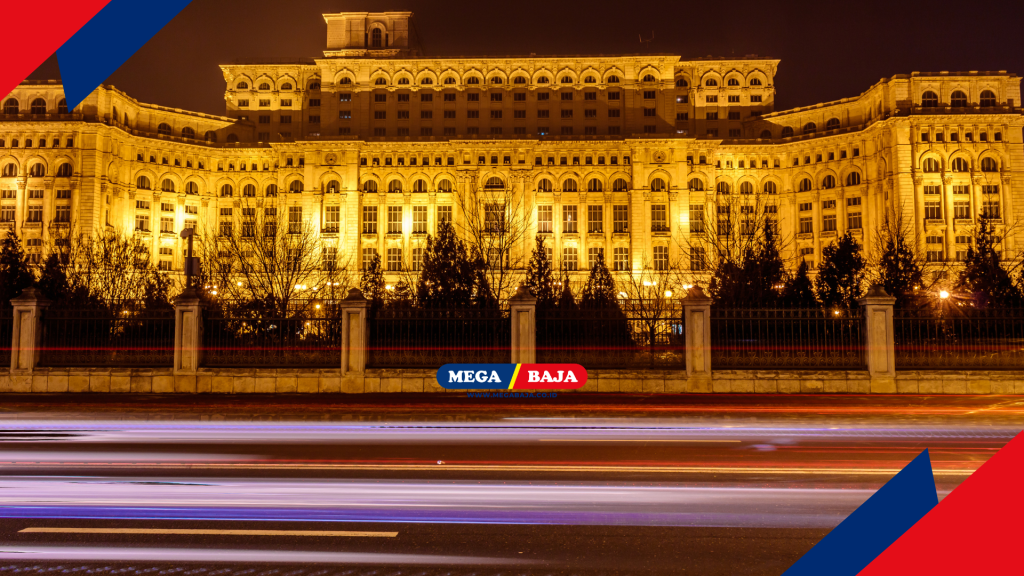 Gedung Parlemen Rumania di Waktu Malam