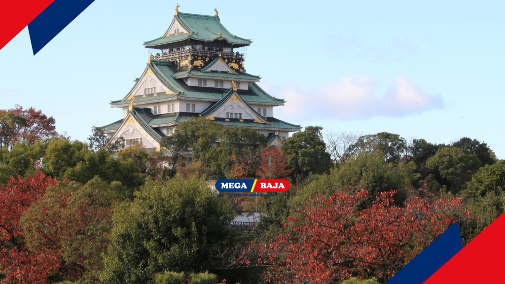 Osaka Castle berdiri tegak sebagai pengingat akan keagungan teknik pertahanan masa lalu