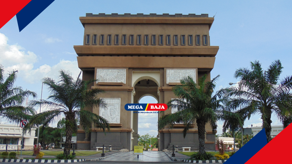 Warna pada monumen simpang lima kediri nampak cantik