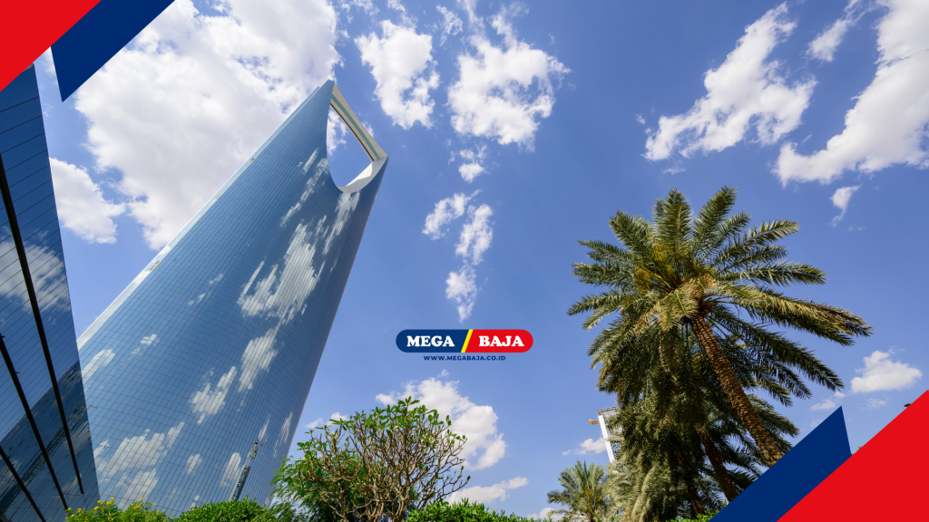 Menembus Awan Lewat Kingdom Centre Tower
