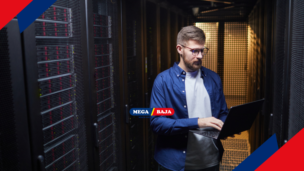 Merancang ruang server adalah perpaduan antara keilmuan teknik, manajemen bisnis, dan seni arsitektur